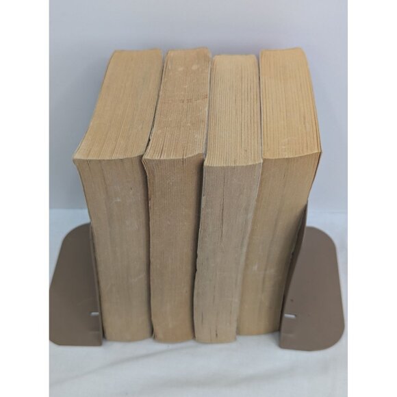 Raymond E. Feist Paperback Books Lot of 4 Read Description - Picture 6 of 7